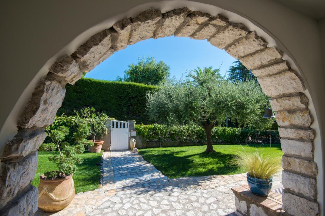 Bastide les 3 Portes Saint-Paul-de-Vence Exterior foto